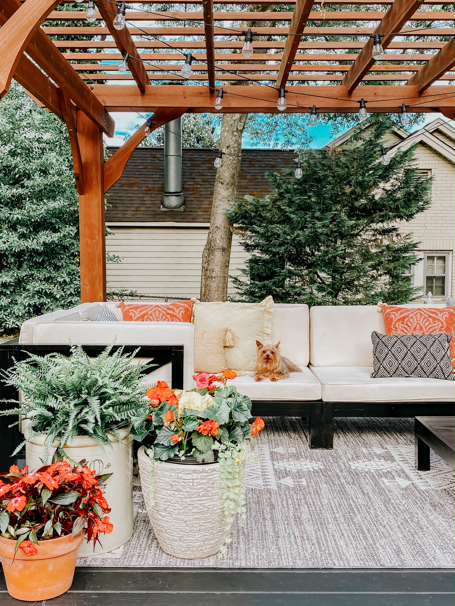 Outdoor Patio Makeover- Quarantine Edition – Charlottes Happy Home