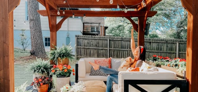 A Roundup of Raised Gardens